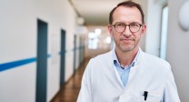 Porträt von Prof. Dr. med. ThomasGösling, Chefarzt der Klinik für Unfallchirurgieund Orthopädie, Klinikum Braunschweig